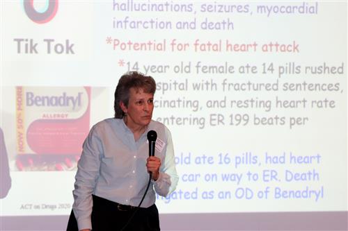 Lynn Riemer talks to EMS students about drugs